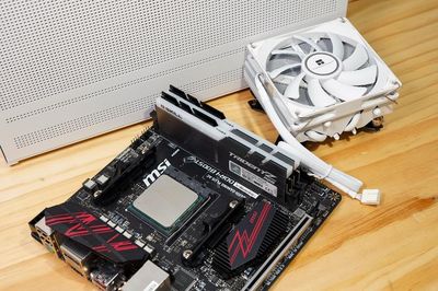 手把手教你裝臺白色ITX電腦主機 超頻三釩星SFX電源+蜂鳥I100 PRO全攻略